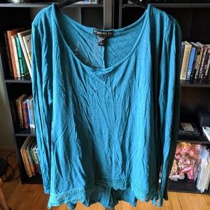 Dark green long-sleeved top with lace trim size 1x